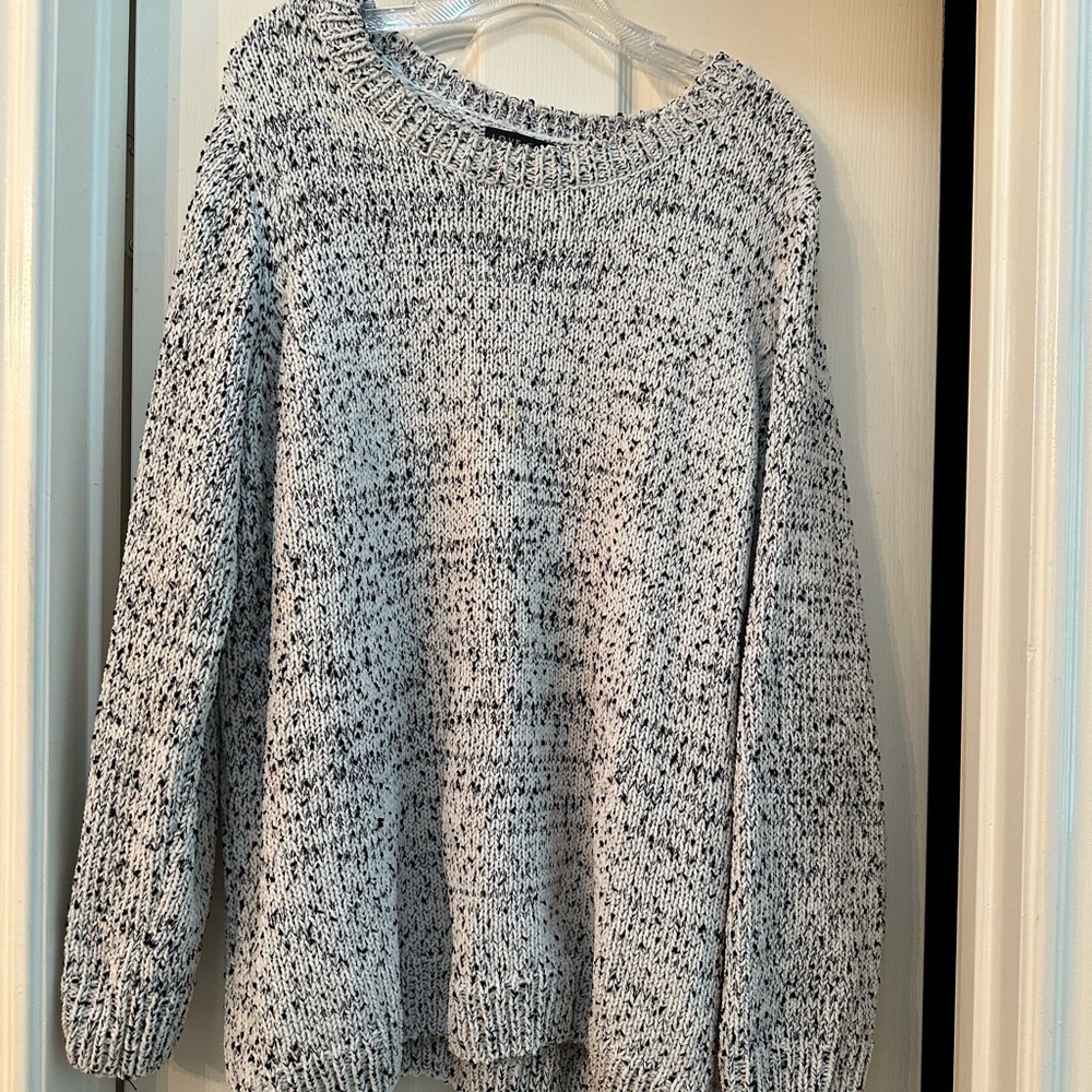 Black and White Crew Neck Sweater with Timeless Style
